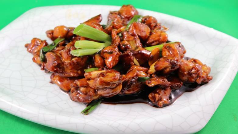 糖醋鸡丁 Sweet Soy Glazed Chicken